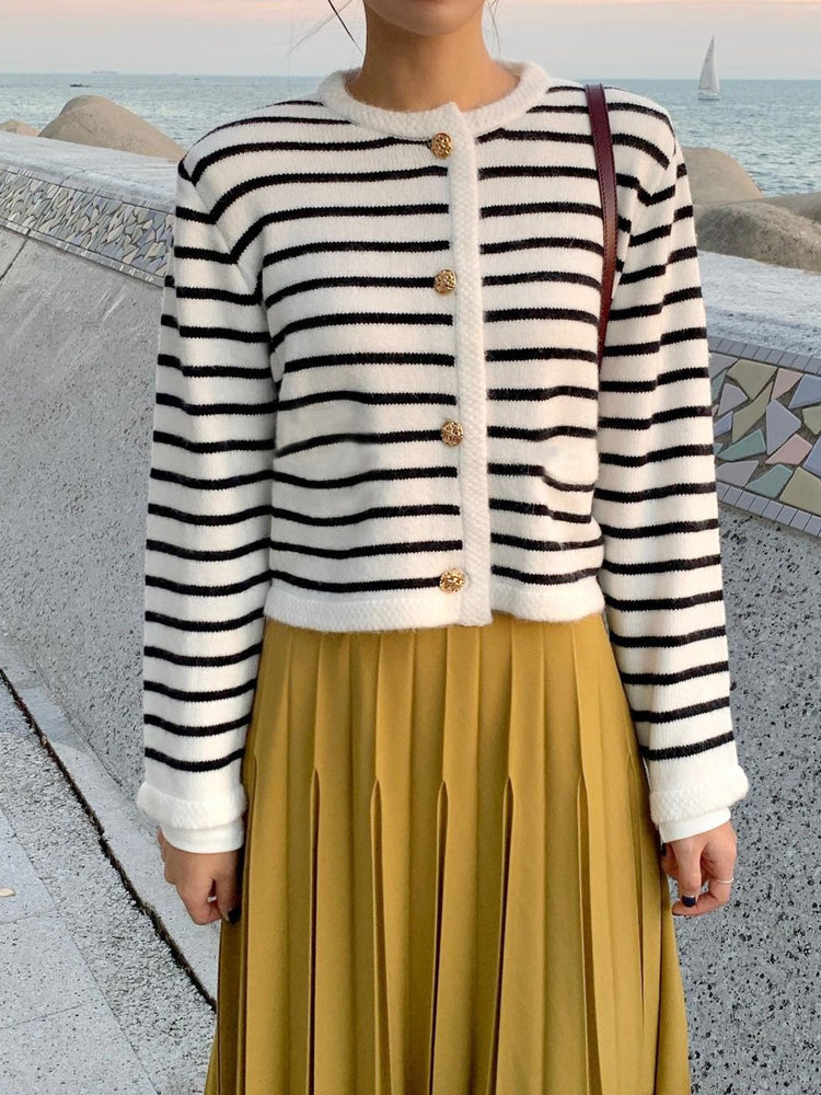 Classic Designed Cardigan