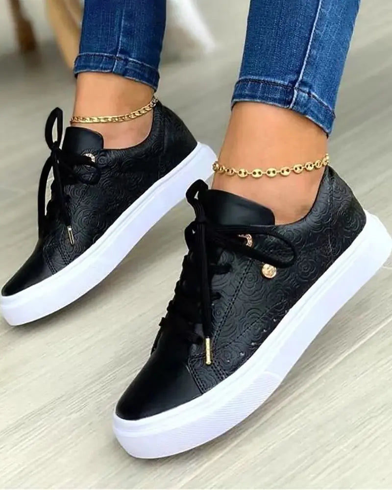 CD | Adidași eleganți cu detalii aurii