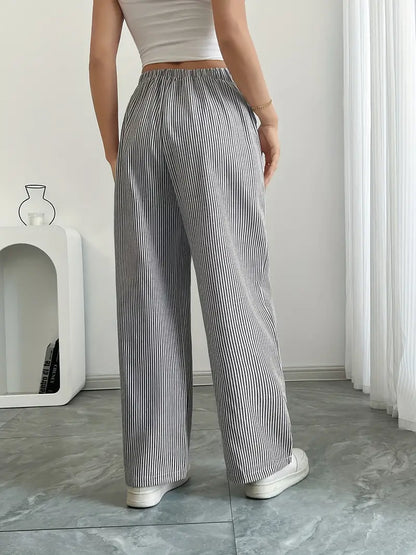 CD | Pantaloni eleganți cu dungi și buzunare