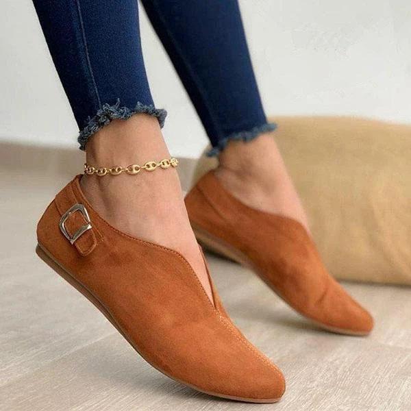CD | Pantofi eleganți din piele de căprioară cu detaliu elegant cu cataramă