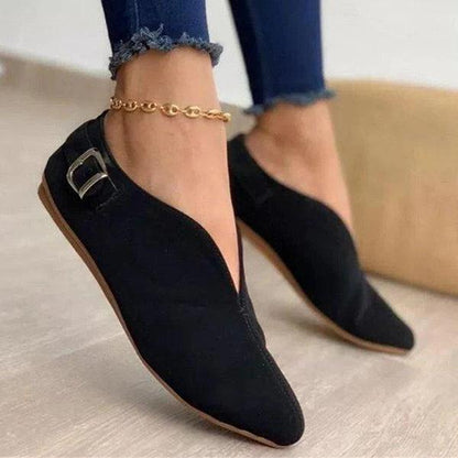 CD | Pantofi eleganți din piele de căprioară cu detaliu elegant cu cataramă