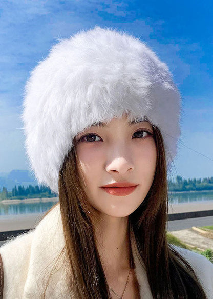 Brief White Leather and Fur Knitted Cotton Bonnie Hat