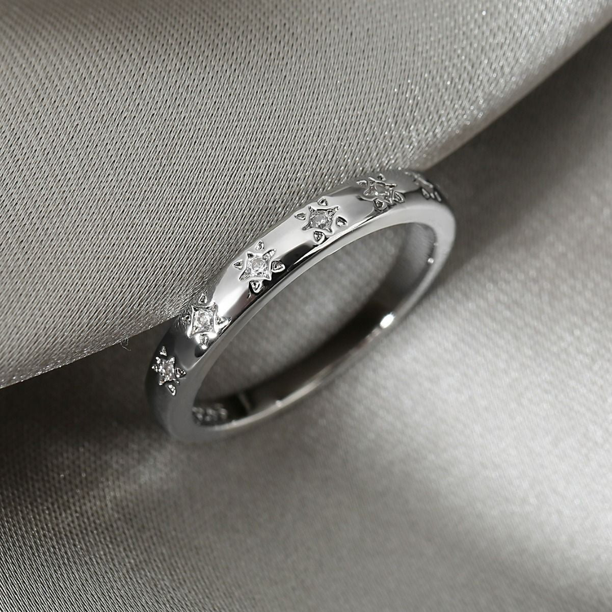 Classic Diamond Ring