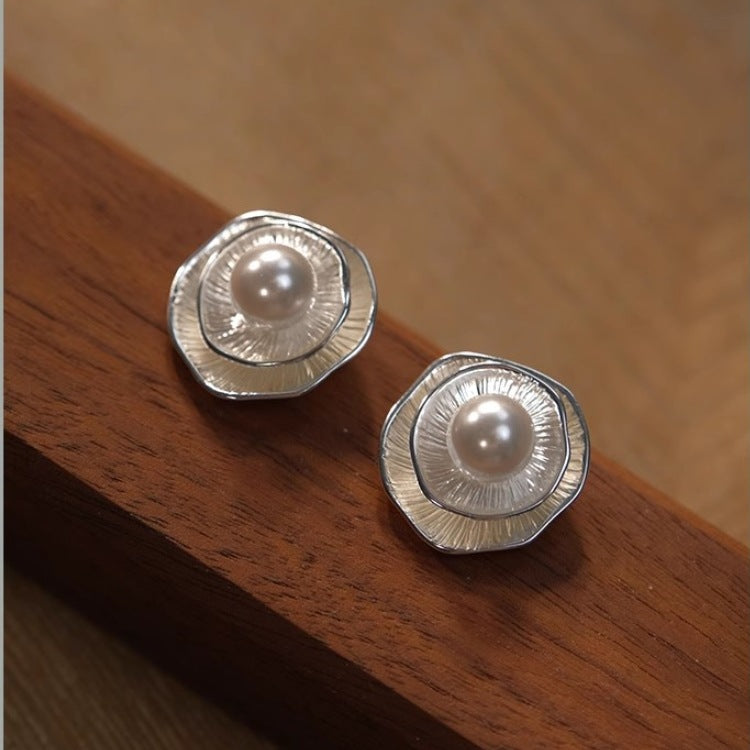 Classic Pearl Earrings