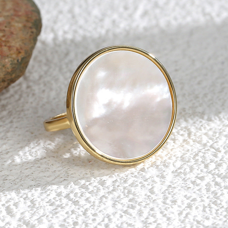 Classic Pearl Ring