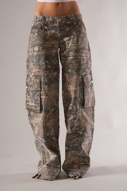 CD | Pantaloni cargo camuflaj pentru femei