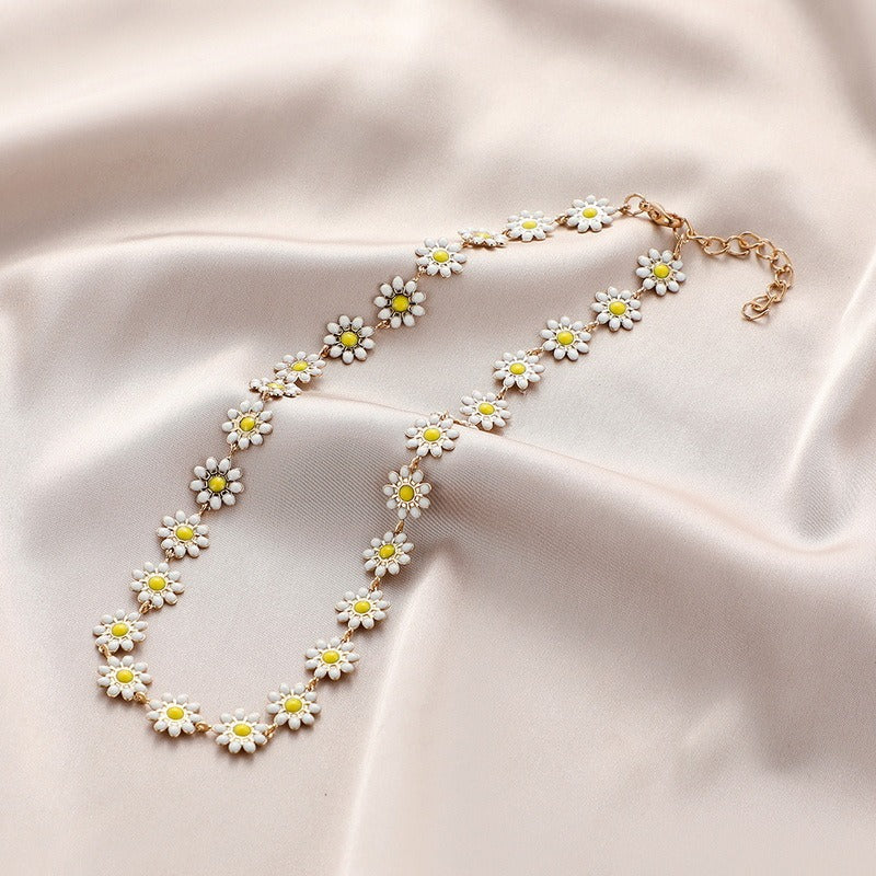Daisy Chain Necklace