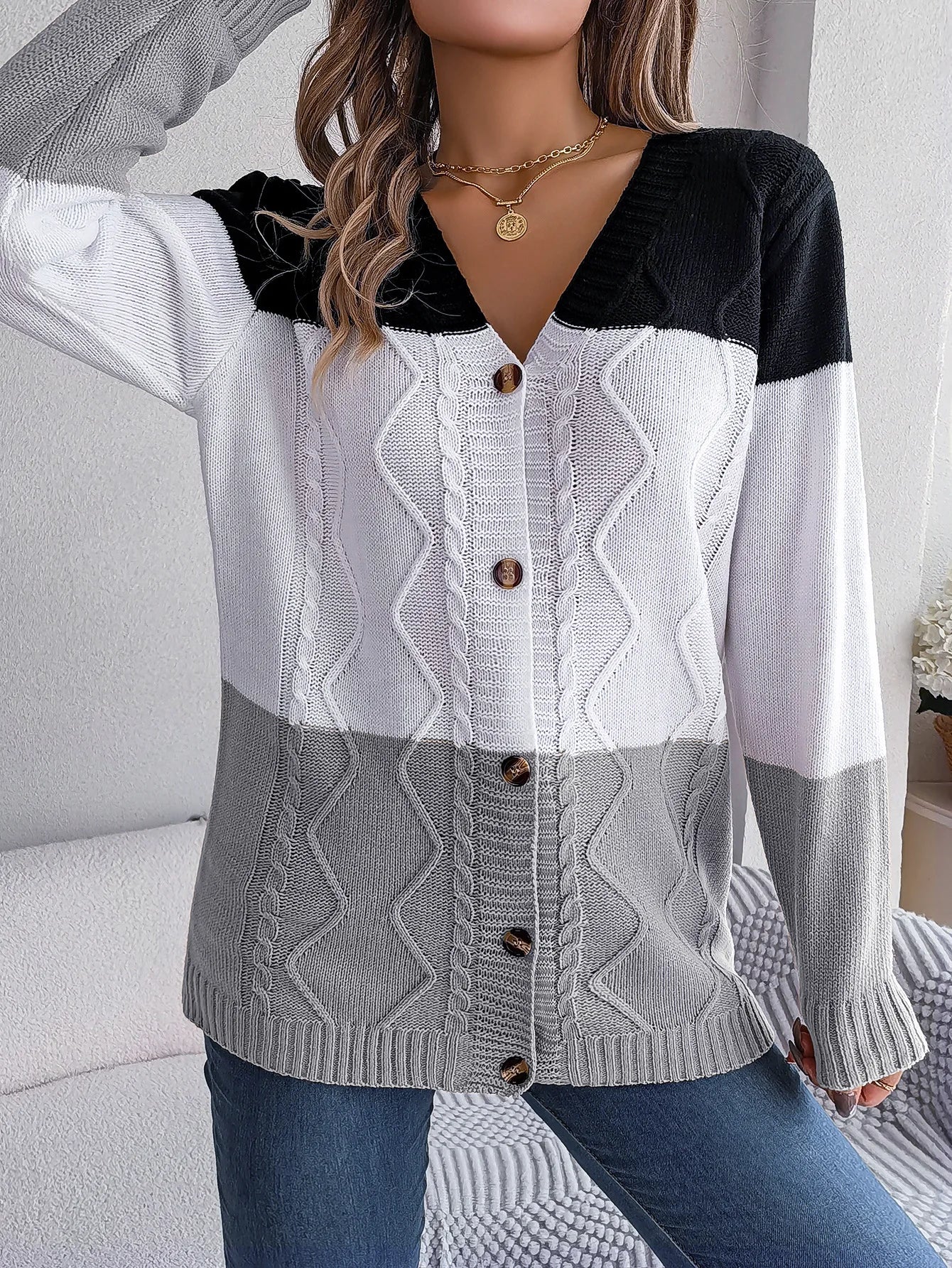 CD | Cardigan general atemporal și elegant