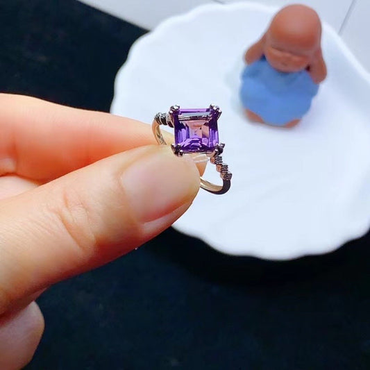 Elegant Amethyst Ring