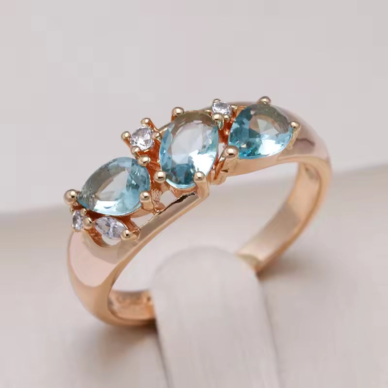 Elegant Aquamarine Crystal Ring