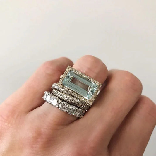 Elegant Aquamarine Ring