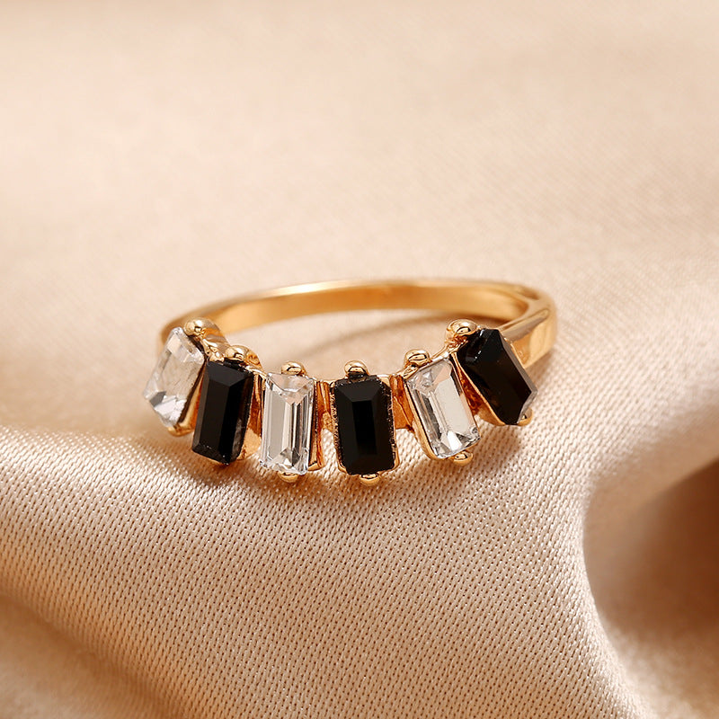 Elegant Black Crystal Ring