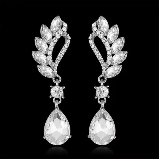 Elegant Crystal Leaf