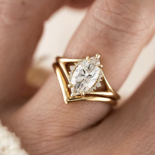 Elegant Diamond Ring