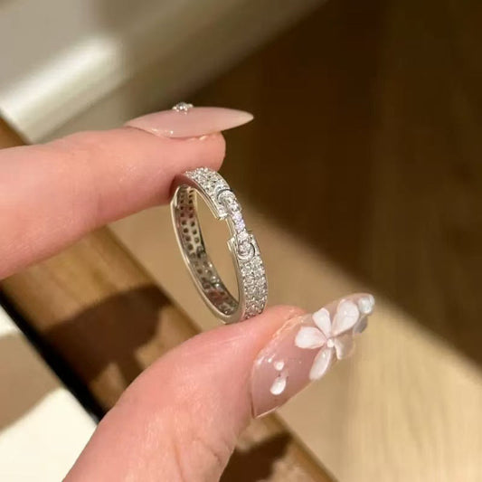Elegant Diamond Ring