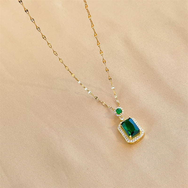 Elegant Emerald Necklace
