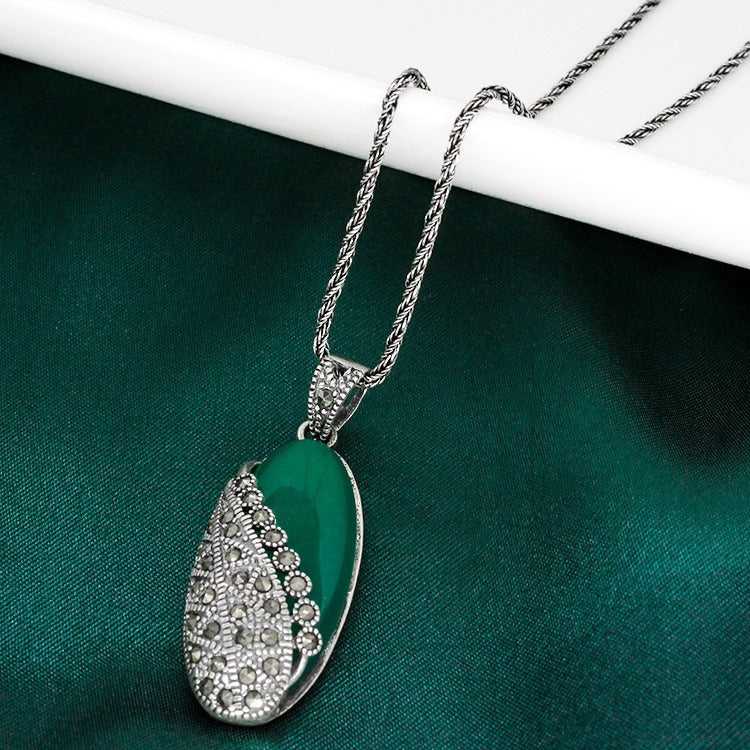 Elegant Emerald Necklace