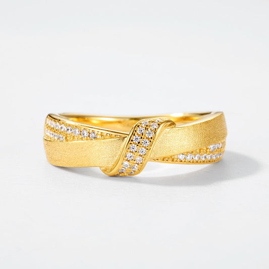 Elegant Gold Diamond Ring