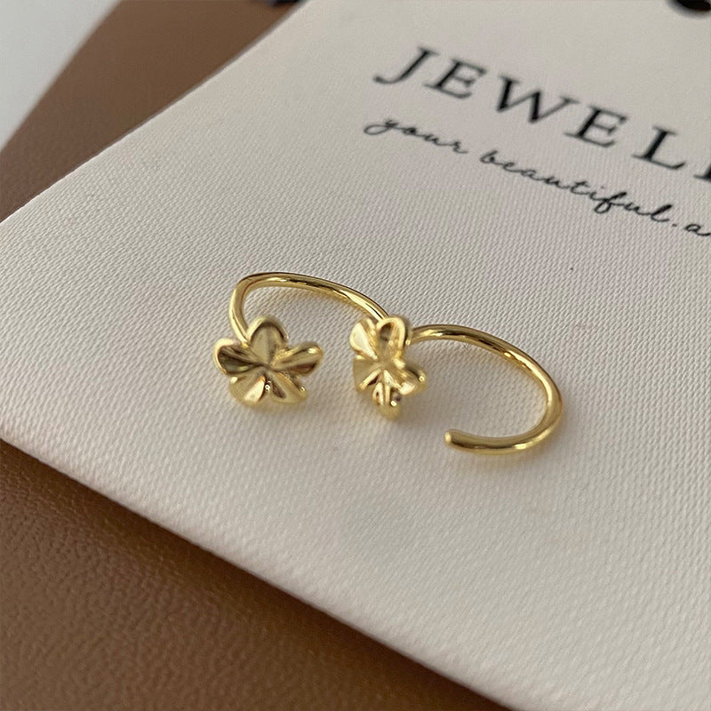 Elegant Gold Flower Earrings