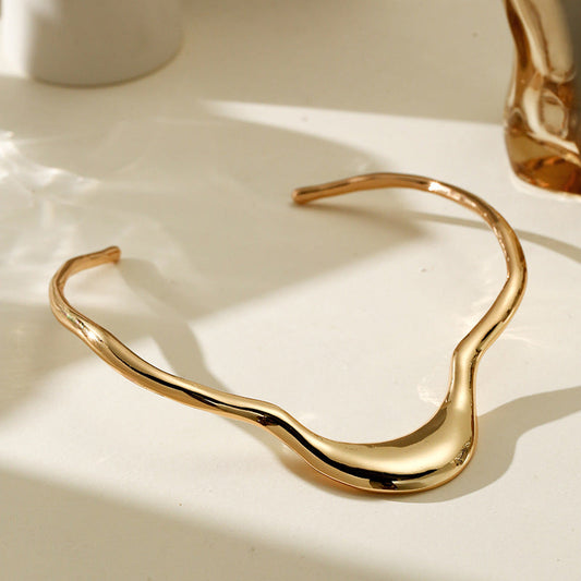 Elegant Gold Necklace