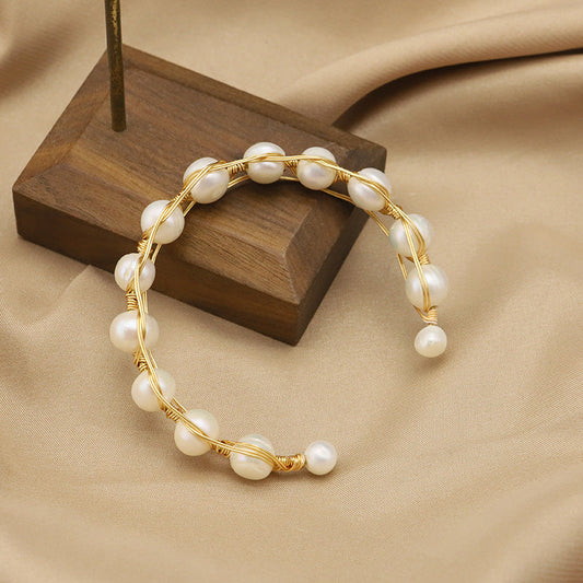 Elegant Pearl Bracelet