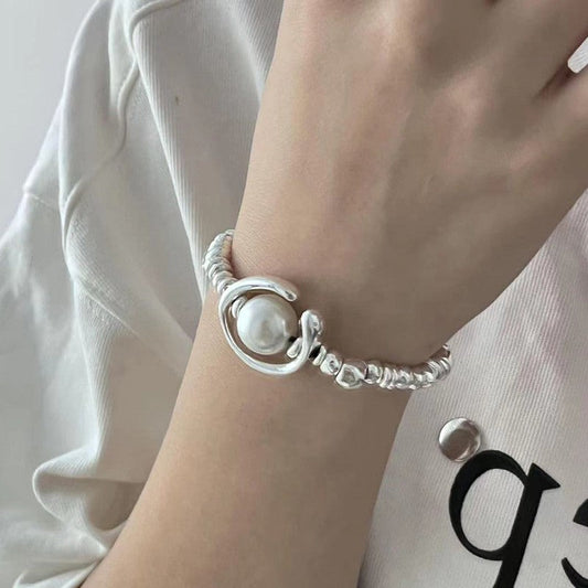 Elegant Pearl Bracelet