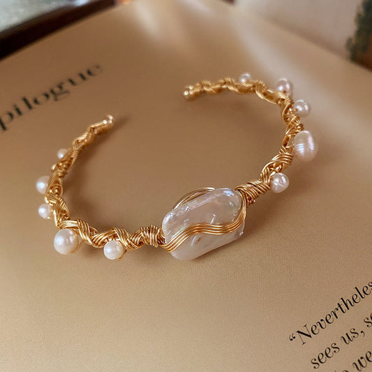 Elegant Pearl Bracelet