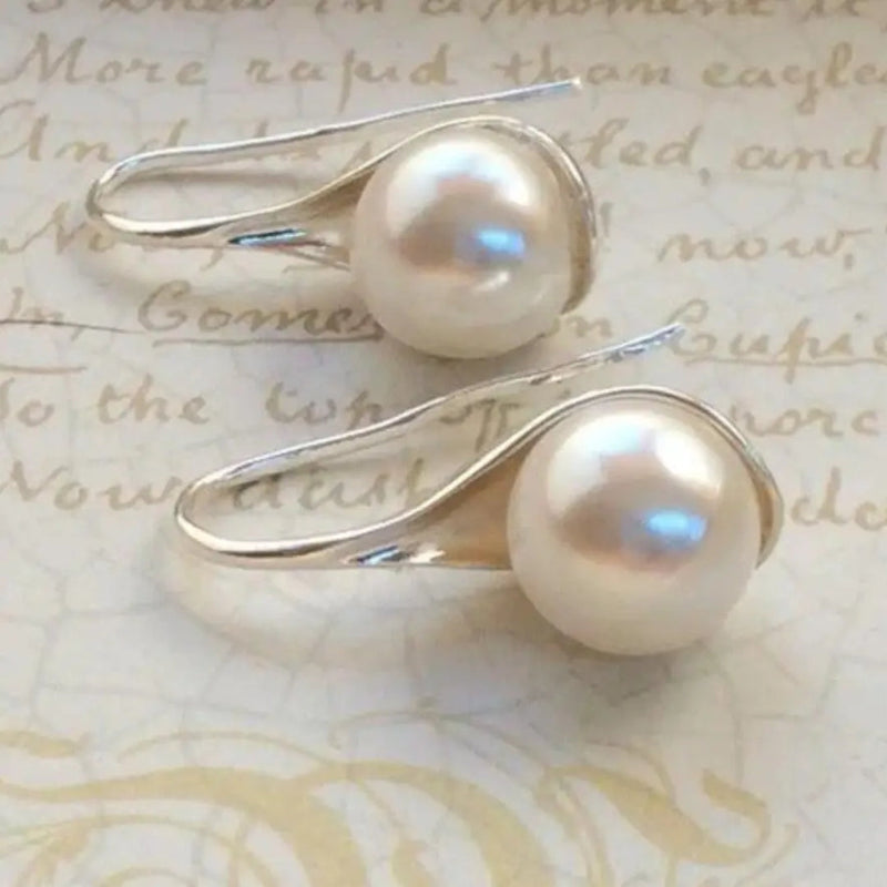 Elegant Pearl Drop