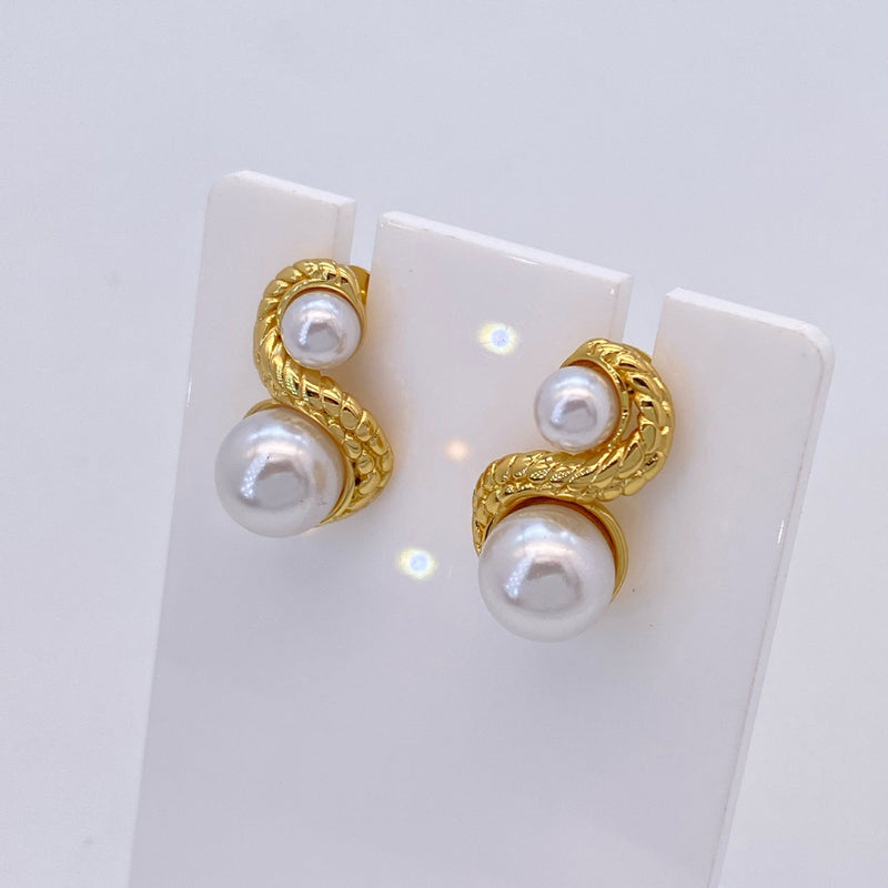 Elegant Pearl Earrings