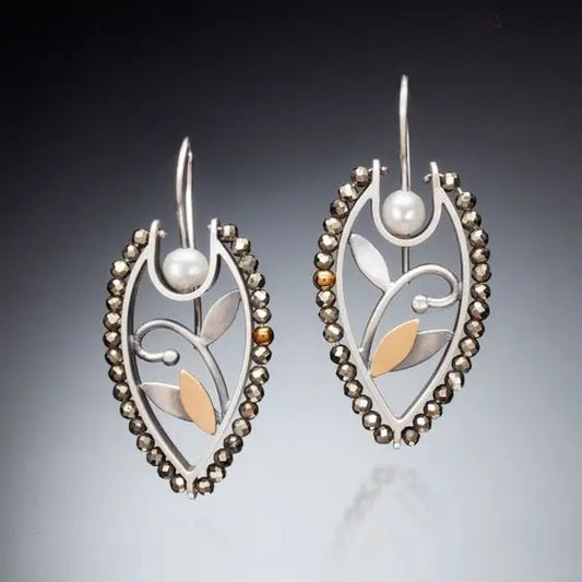 Elegant Pearl Flower Earrings