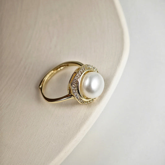 Elegant Pearl Halo Diamond Gold Ring