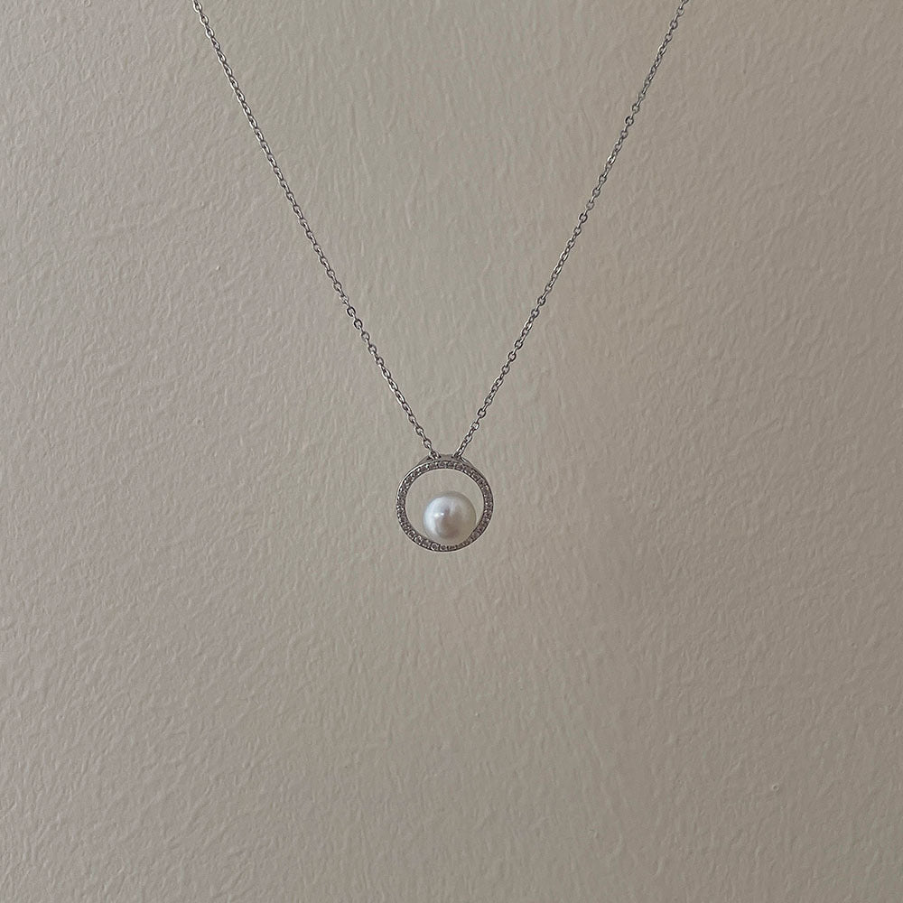 Elegant Pearl Necklace