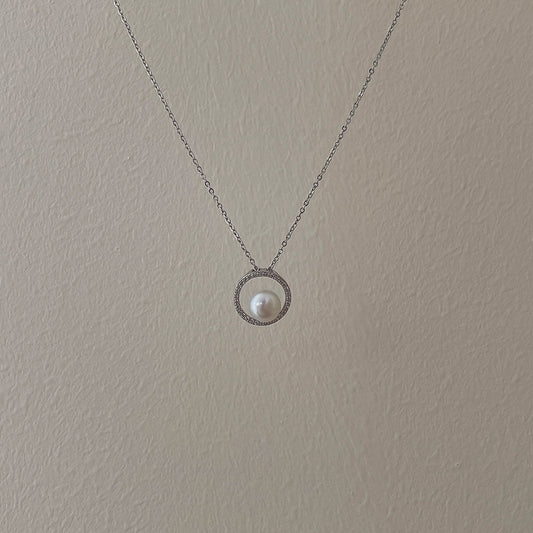 Elegant Pearl Necklace