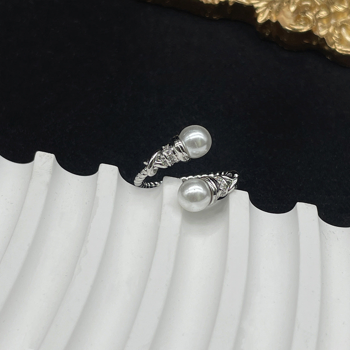 Elegant Pearl Ring