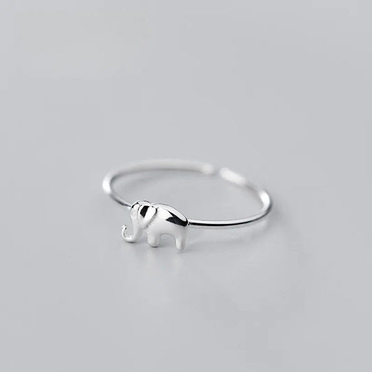Elegant Silver Elephant Ring