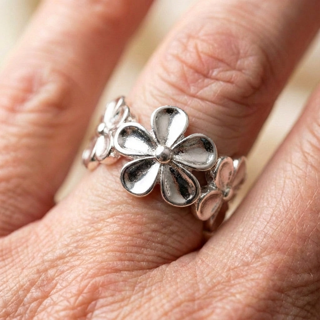 Silver Flower Ring