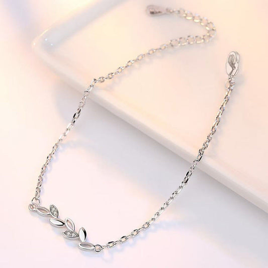 Elegant Silver Leaf Necklace
