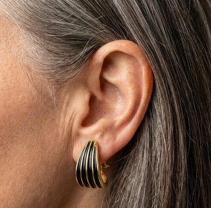 Exquisite Black Stud Gold Earrings
