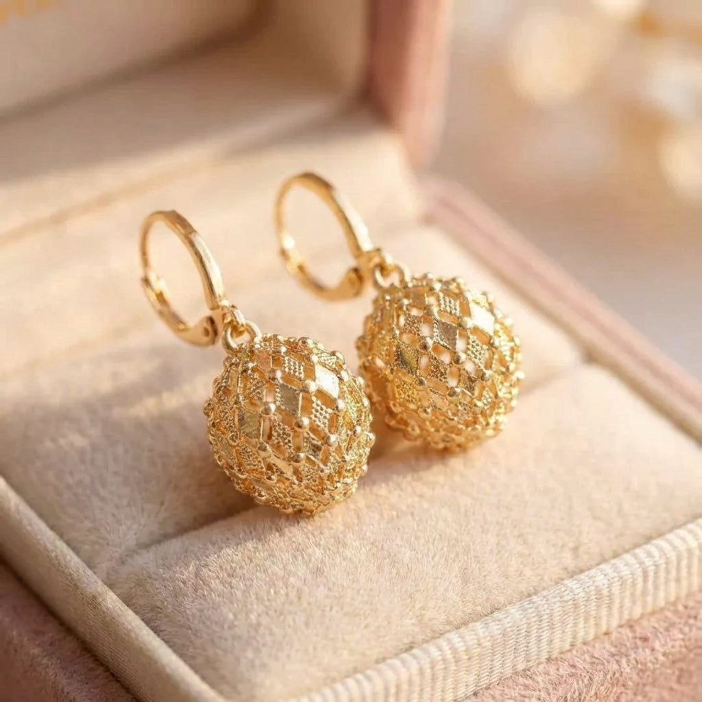 Vintage Fashion Gold Earrings