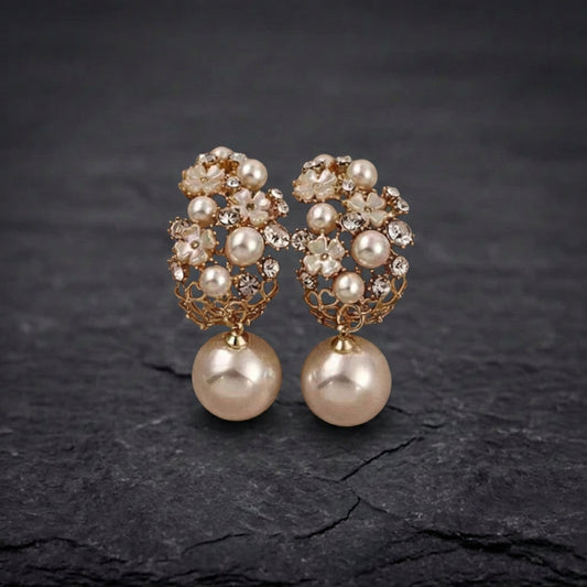 Elegant Flower Pearl Earrings