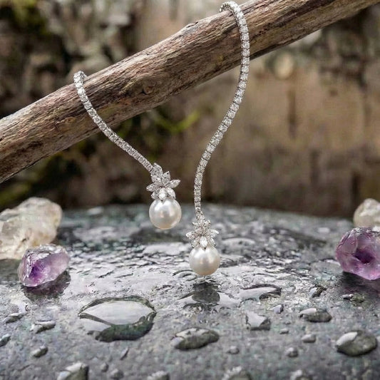 Elegant Shiny Necklace With Pearls Made Of Sterling Silver