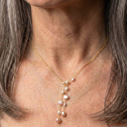 Elegant Dangling Pearl Necklace