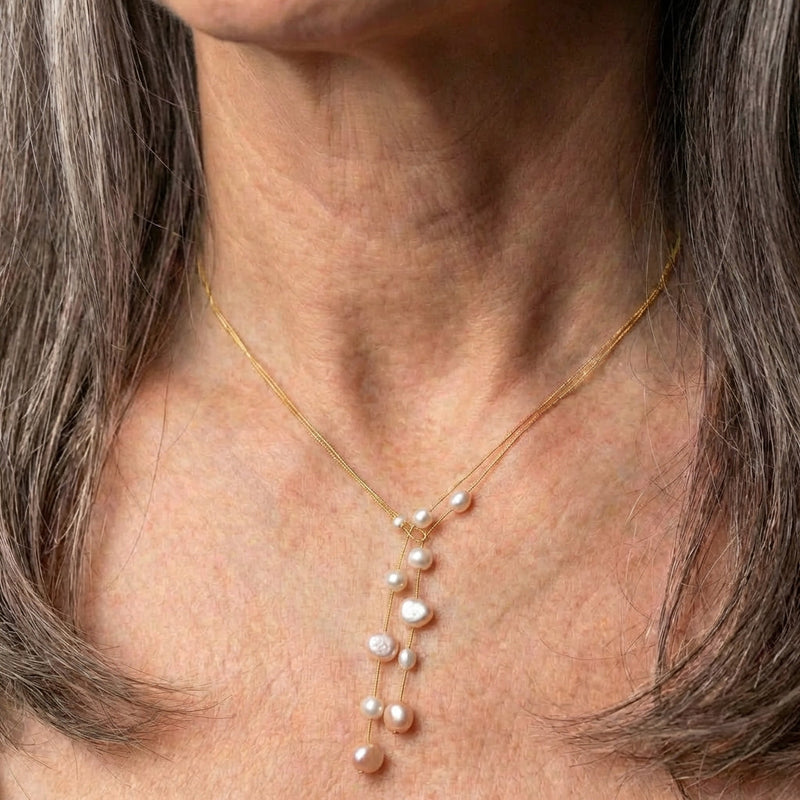 Elegant Dangling Pearl Necklace