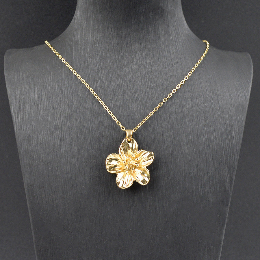 Gold Flower Necklace