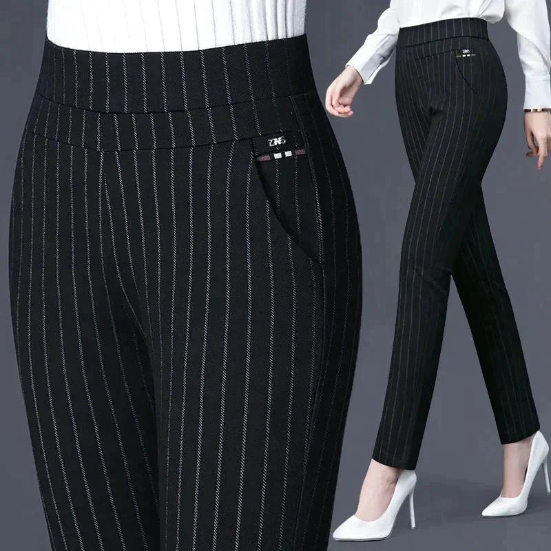 CD | Pantaloni extensibili pentru femei