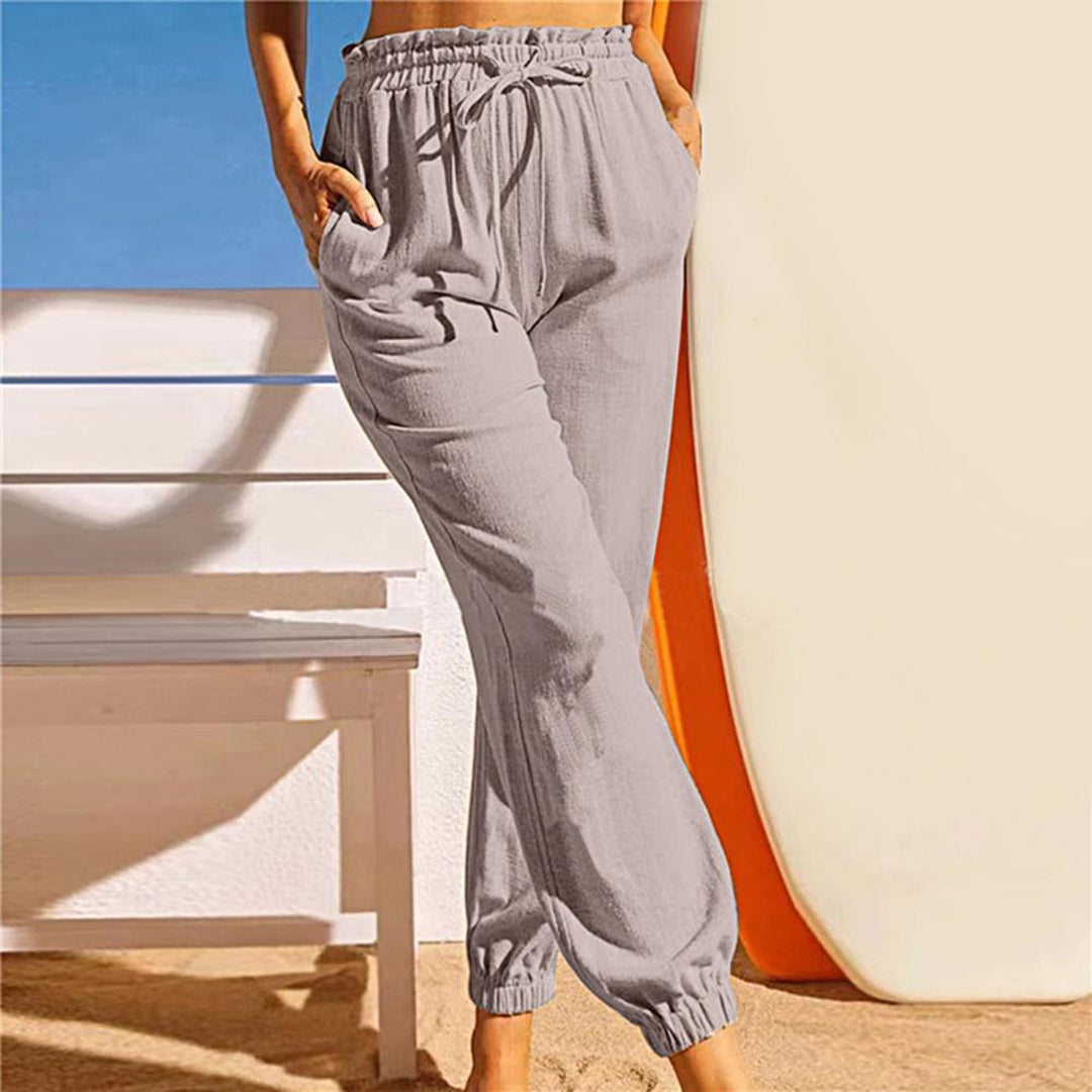 CD | Pantaloni eleganți pentru femei.