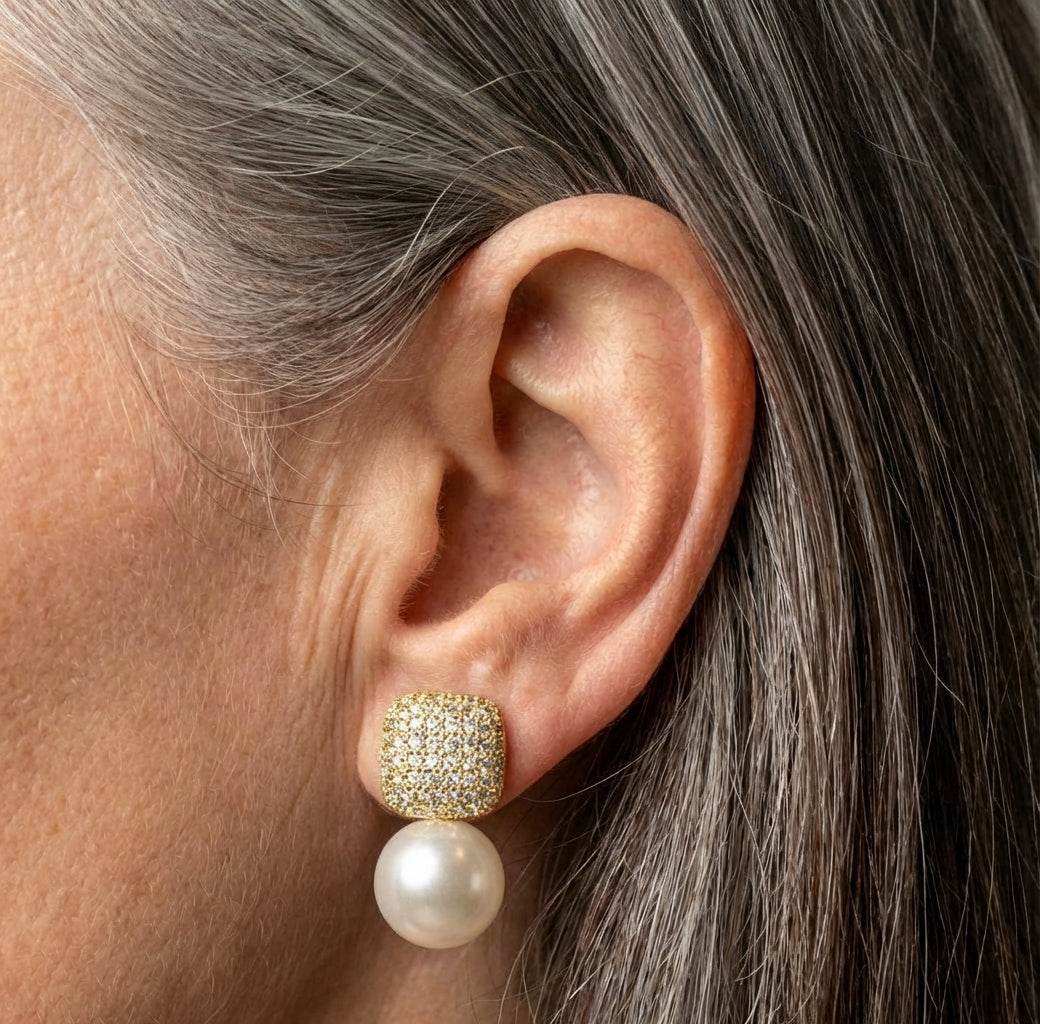 Shiny Pearl Stud Earrings