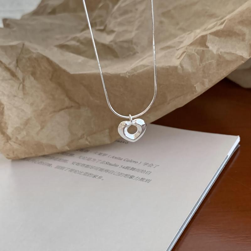 Minimalist Heart Necklace