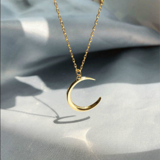 Minimalist Moon Necklace
