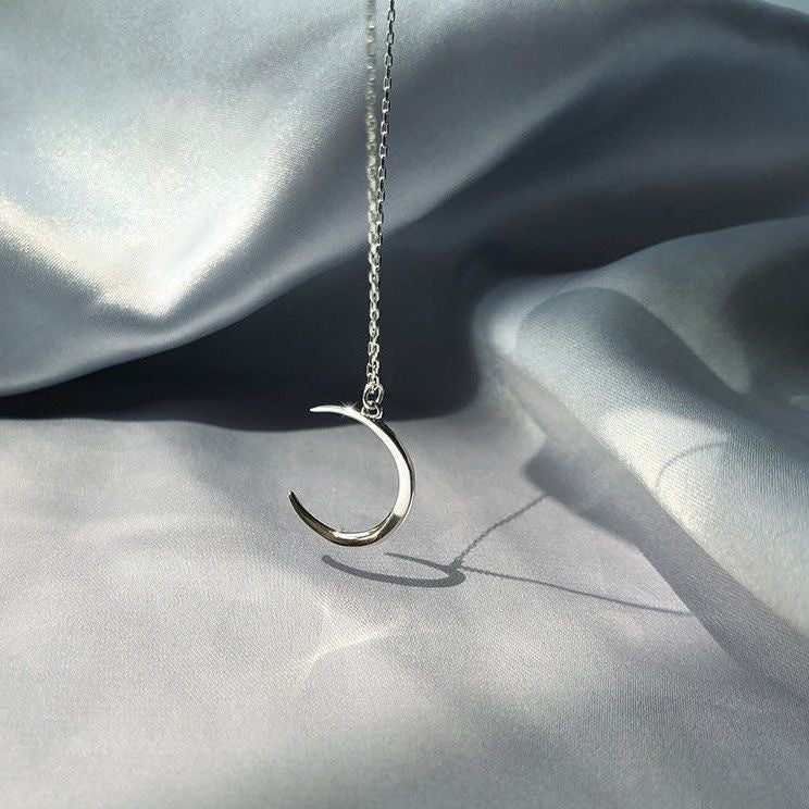 Minimalist Moon Necklace